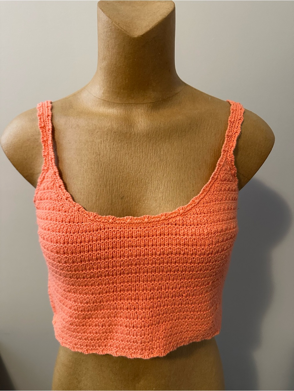Aerie cropped coral crochet tank top